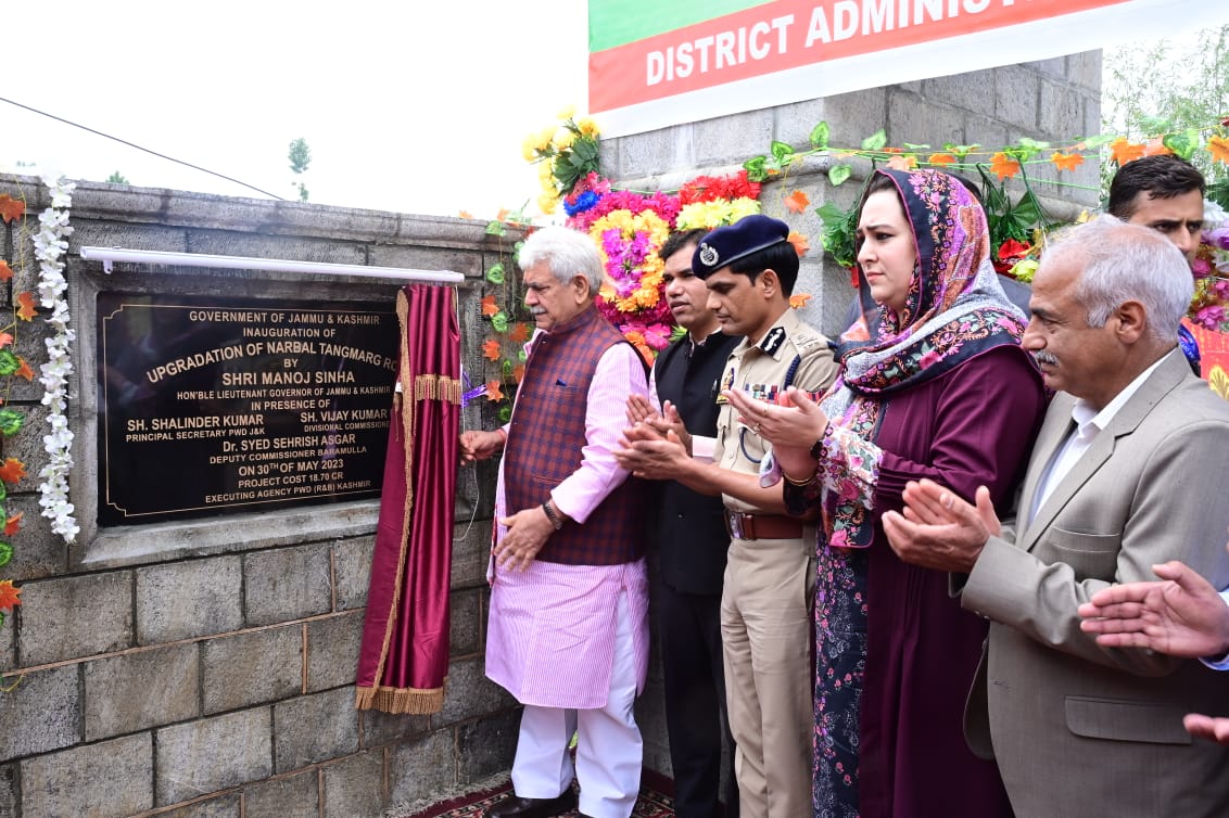 LG Sinha inaugurates infra projects in Baramulla