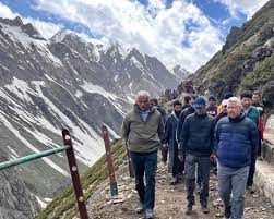 CEO SASB tours Baltal axis for Amarnath Yatra 2023