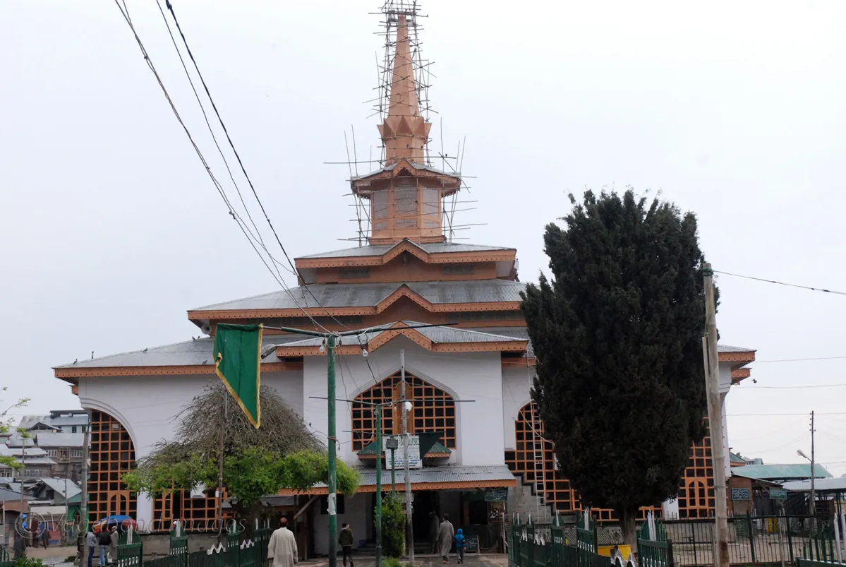 Holding Yoga event at Cherar-e-Sharief shrine attracts criticism