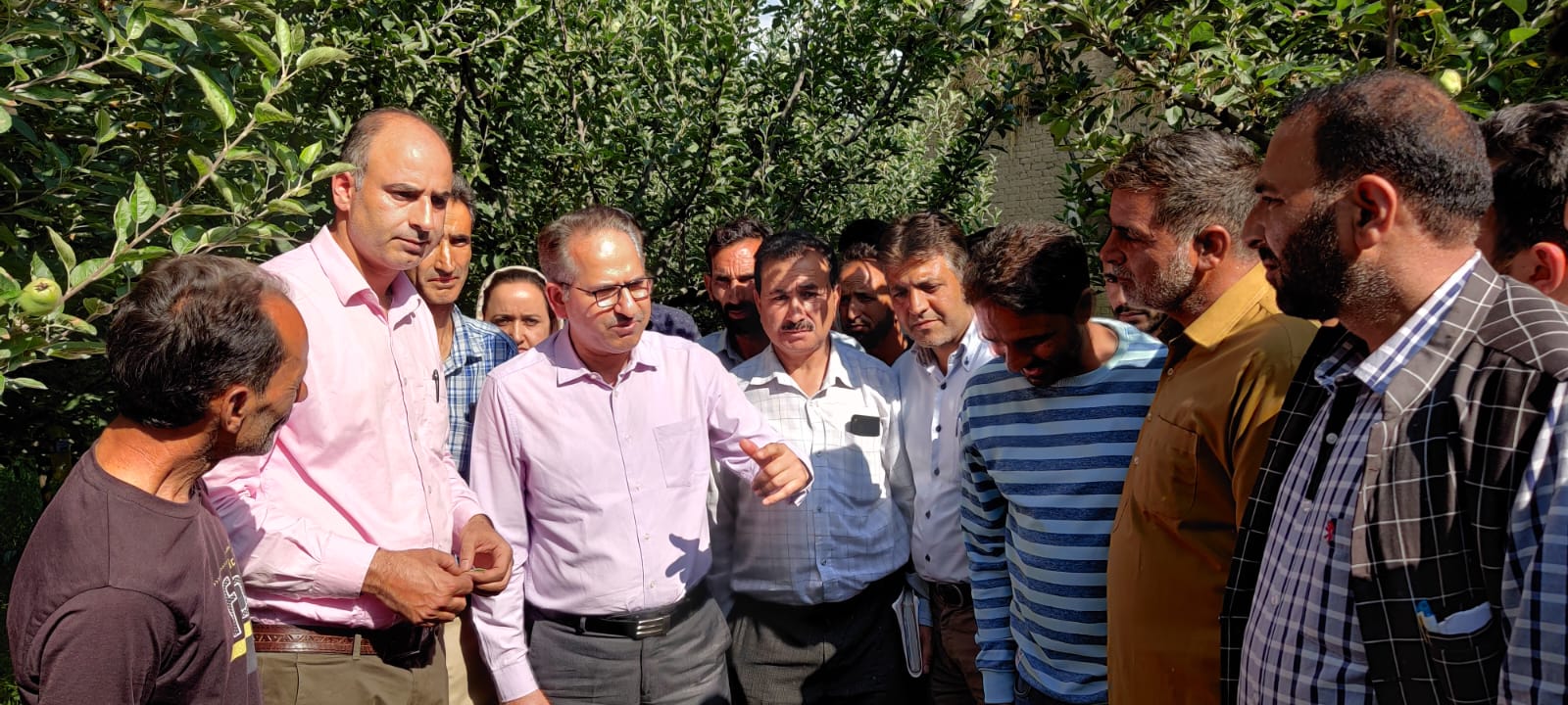 Dir Horticulture conducts comprehensive tour of Kulgam, Pulwama
