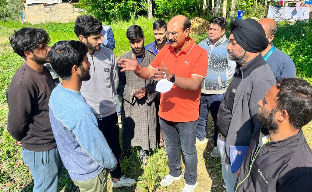 Women SHGs can play crucial role in enhancing farmers’ income, creating employment opportunities: Director Agriculture