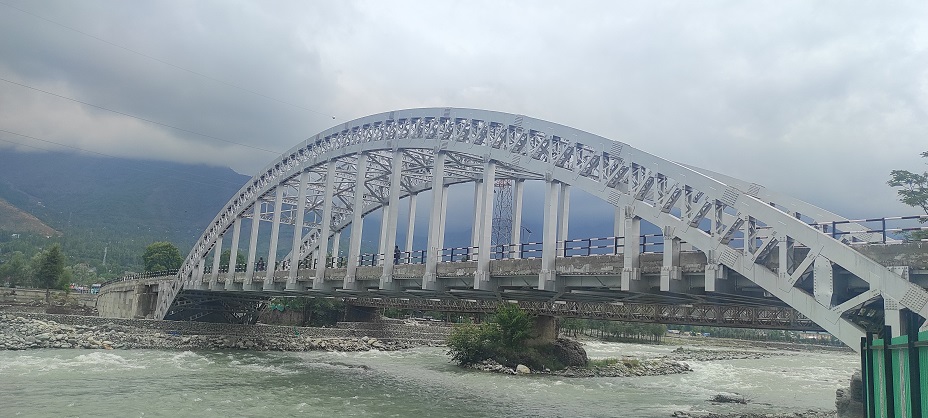 Ganderbal’s Wayil Bridge emerges as a vital link between Kashmir, Ladakh