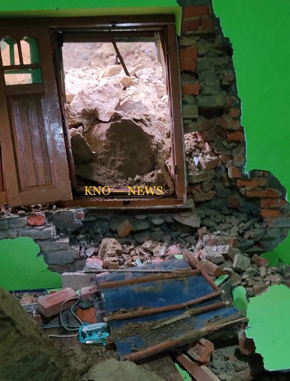 Landslide damages house in Pulwama’s Chandgam