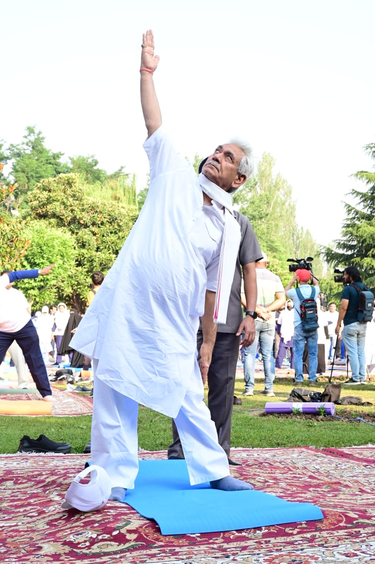 Yoga is India’s greatest gift to humanity: LG on Int’l Yoga Day