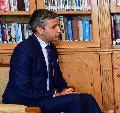 India’s DyHC in Mauritius meets LG