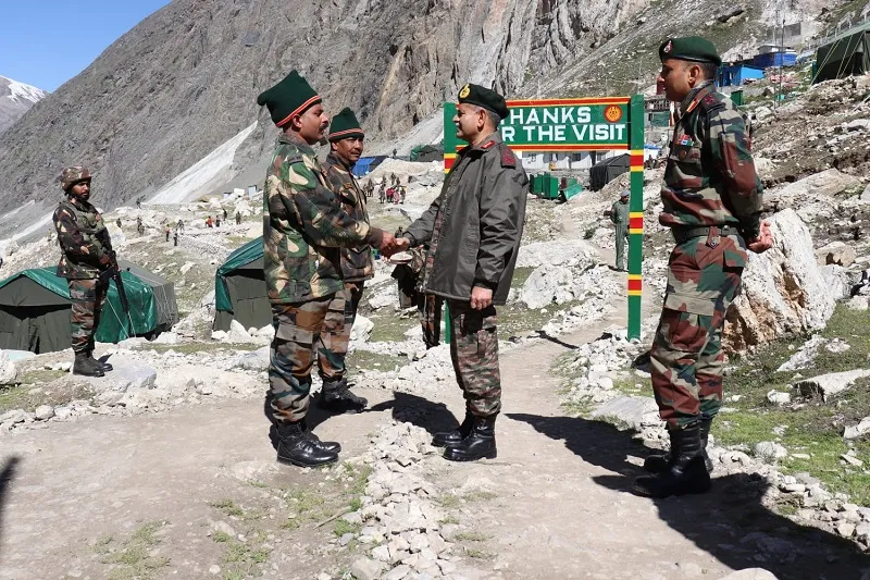 Army commander reviews security for Amarnath Yatra
