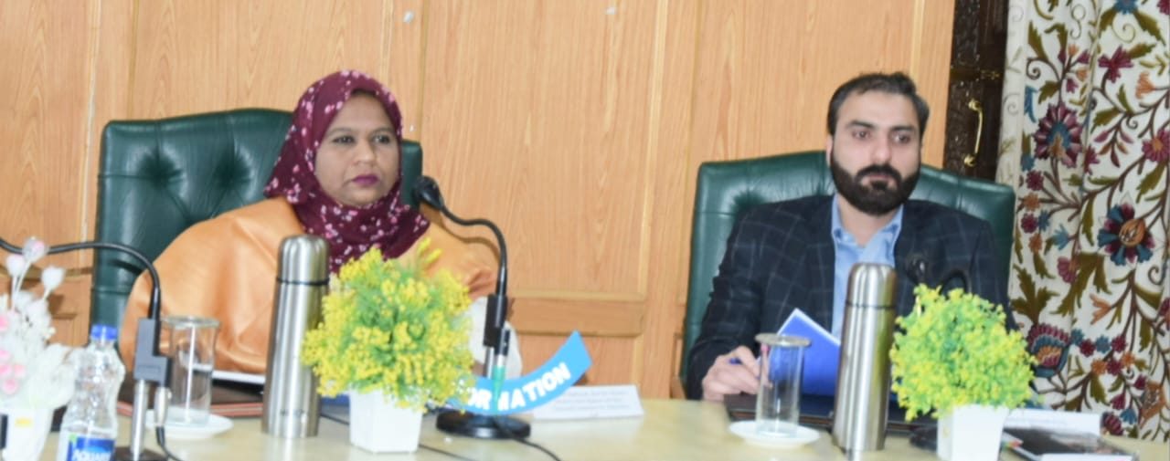 Syed Shahezadi reviews implementation of PM’s new 15-point programme in Pulwama