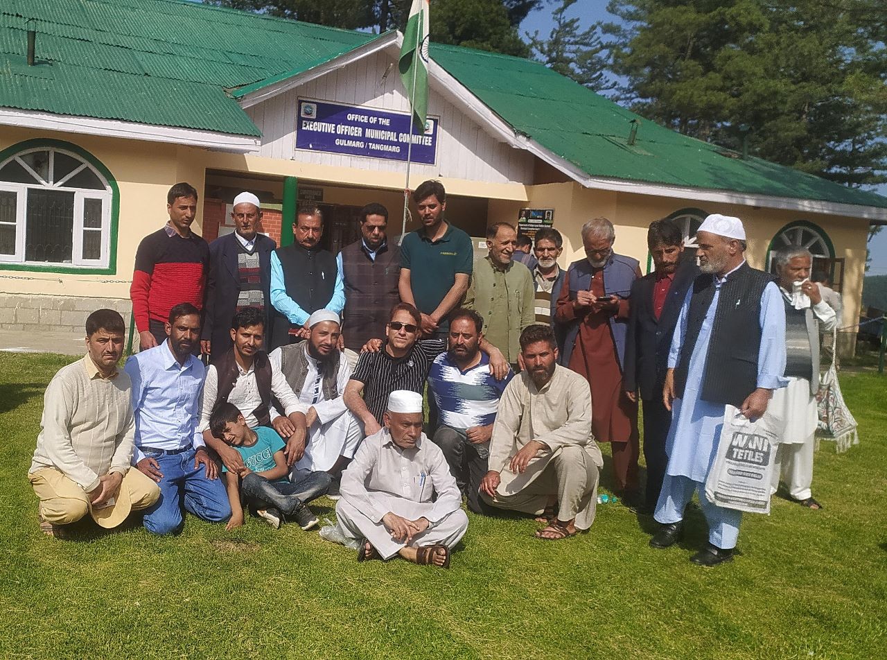 Bazm e Adab Gulmarg Kashmir hosts Muzaffar Azim Day at Townhall Tangmarg