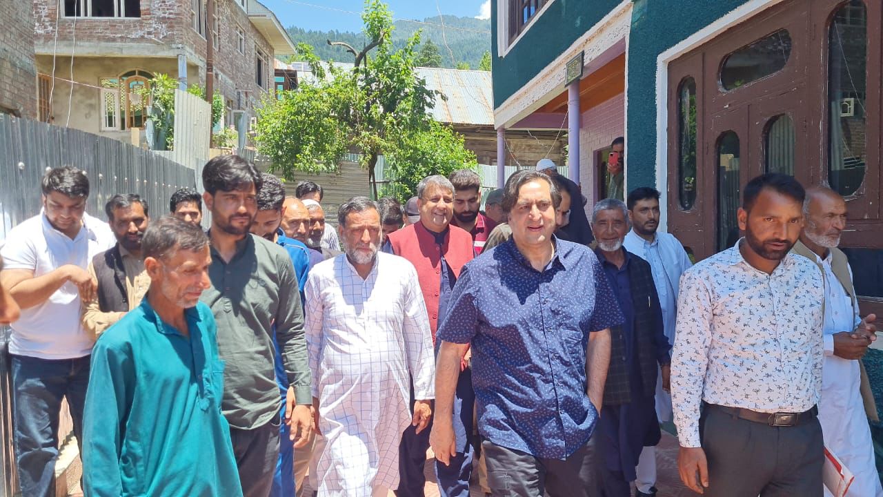Sajad Lone holds series of meetings, interactions with prominent workers in Lolab