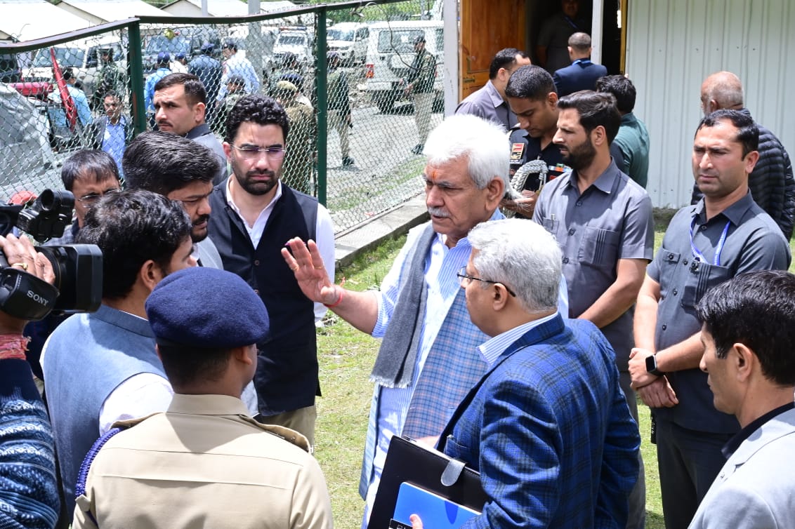 LG reviews preparations for Amarnath pilgrimage through Baltal route