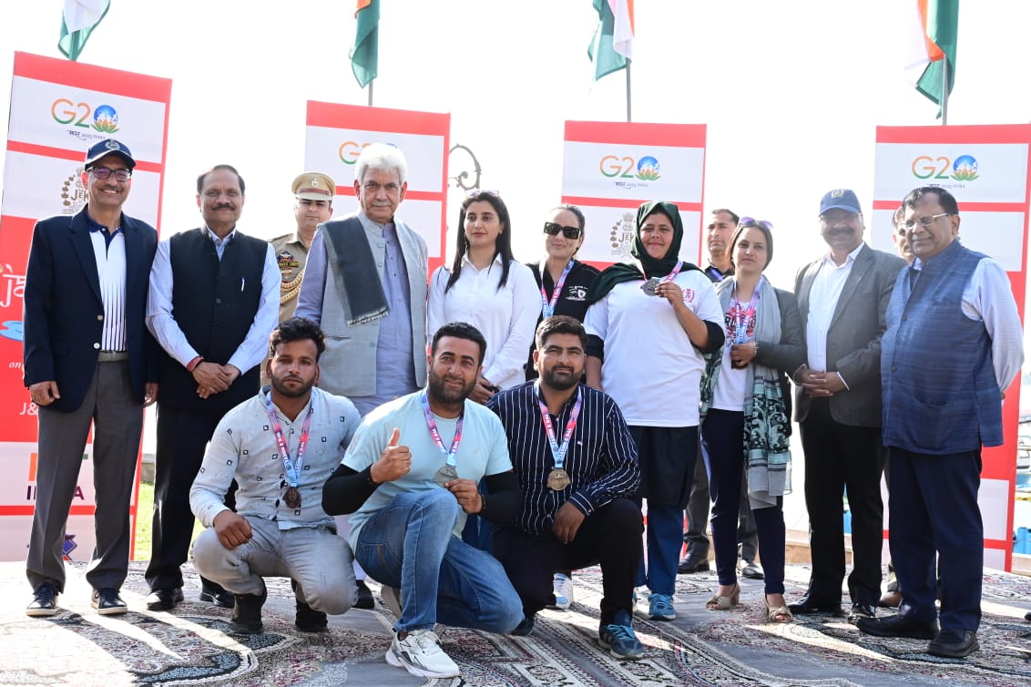 Police ensuring citizens live in peaceful environment: LG Sinha