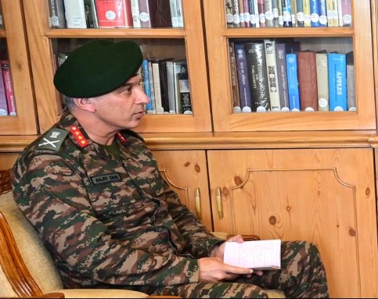 GOC 15 Corps calls on LG