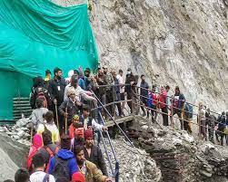 Amarnath pilgrims stranded at Baltal, Pahalgam urge authorities to evacuate them