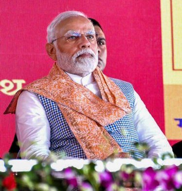 My Gorakhpur visit exemplifies both development and heritage: PM Narendra Modi
