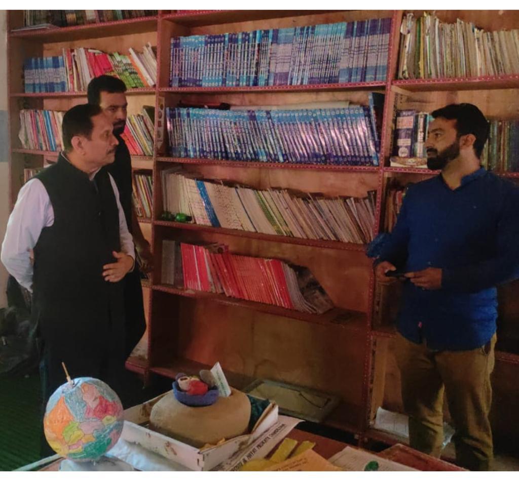 Advisor Bhatnagar conducts extensive tour of Tangmarg