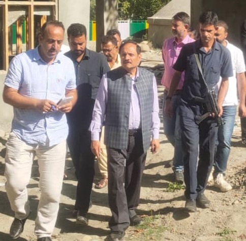 Advisor Bhatnagar inspects JJM works at Wagad, Siligam, Akad villages of Anantnag
