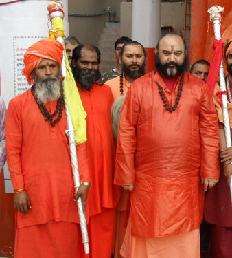 Chhari Mubarak taken to Sharika Bhawani Temple in Srinagar