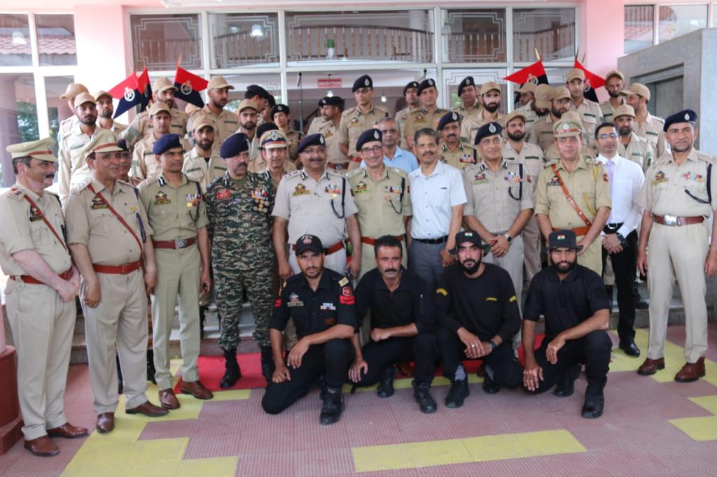 DGP flags off Peace & Stability Teams under OCAPS for 21 Police Stations in Kashmir Valley
