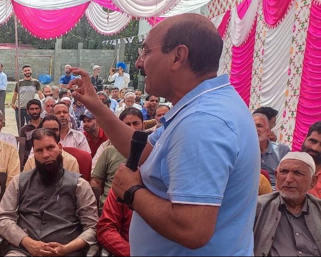 ‘Mari Mati Mara Desh’: Agriculture deptt conducts awareness prog at Sagam Kokernag