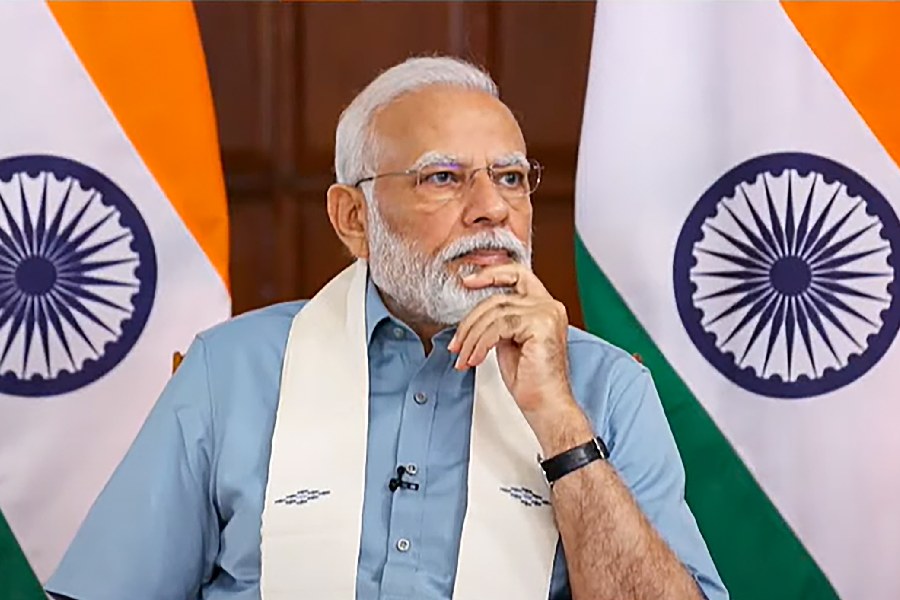 Economy on growth path; auto, pharma, tourism sectors to add new jobs: PM Modi