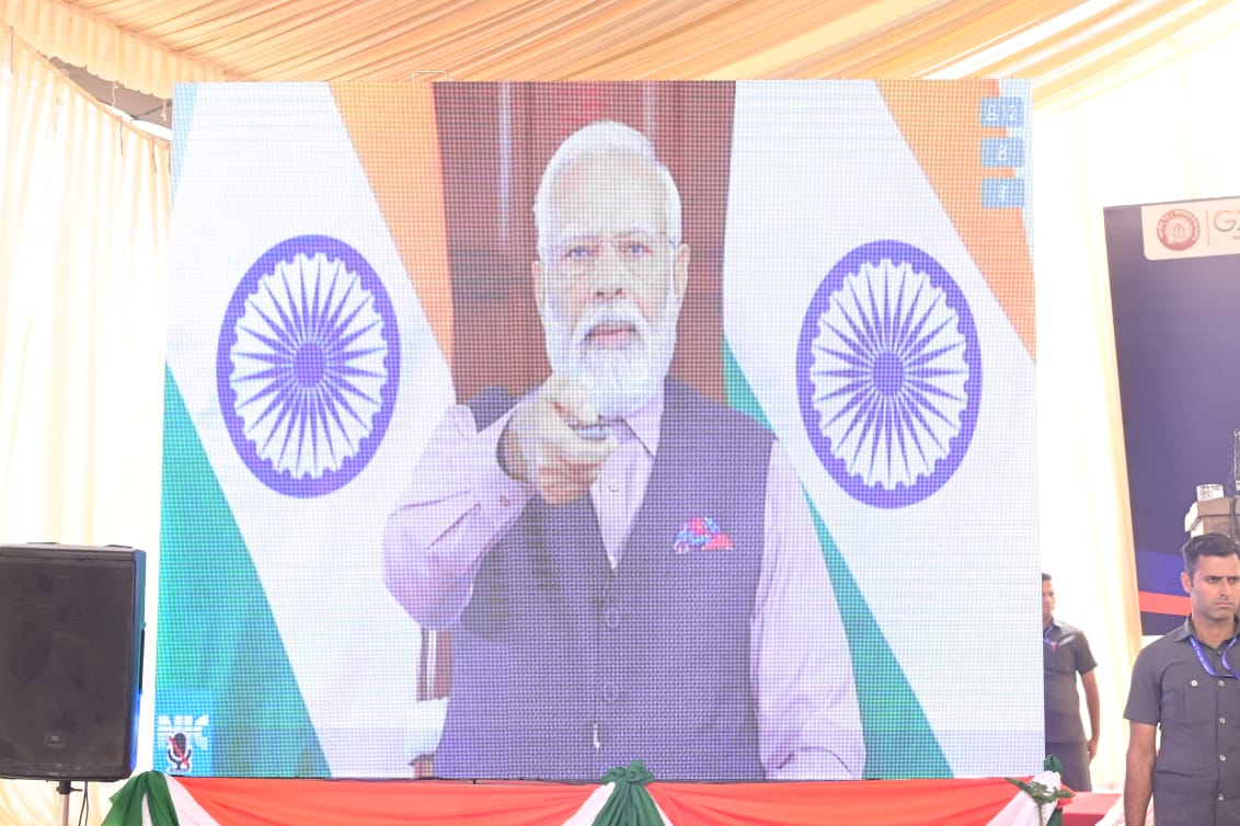 Redevelopment of railway stations will boost connectivity: LG Sinha