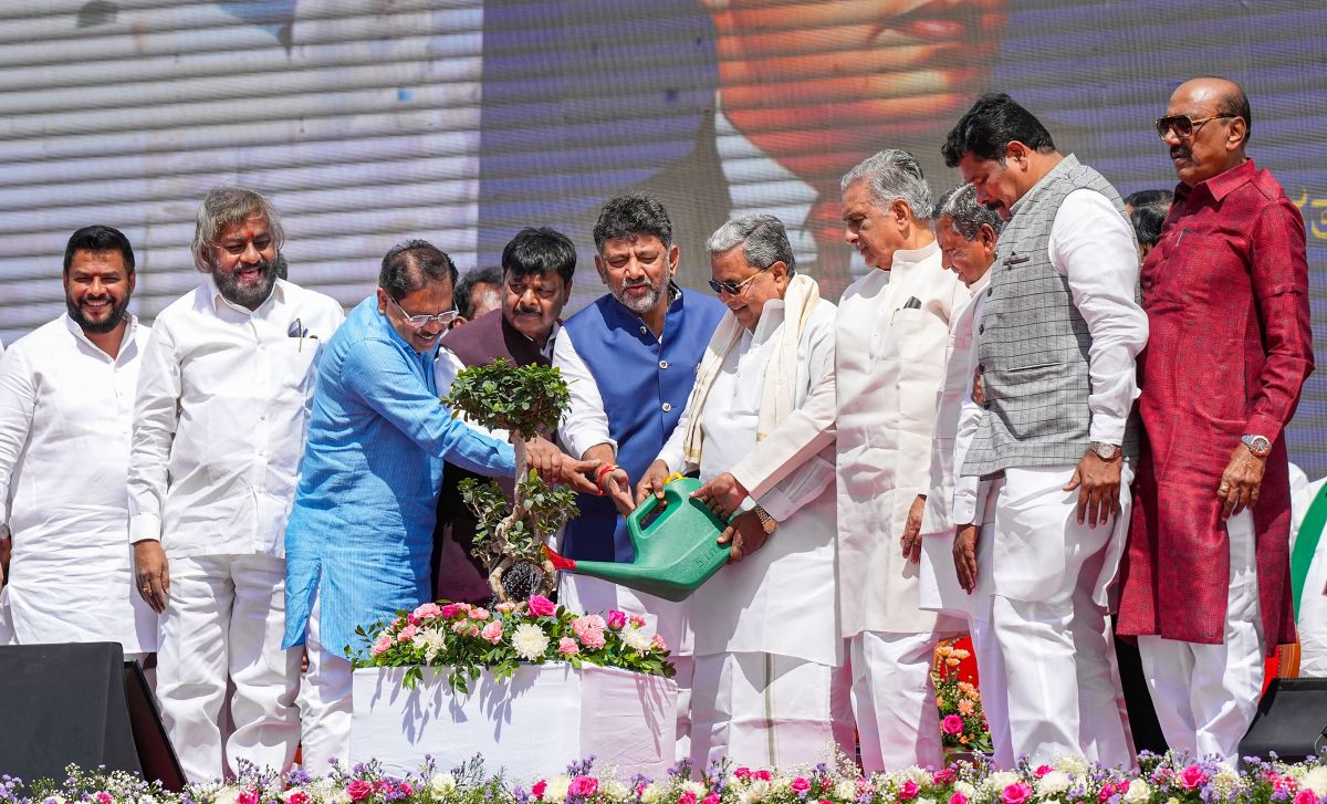 Karnataka govt organises mega event of reading Constitution’s preamble, millions participate