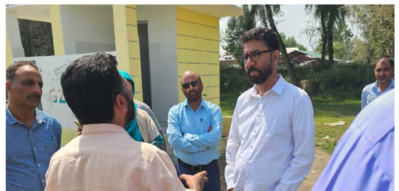 Director RDD takes stock of projects under SBM-G, MGNREGA at Bla