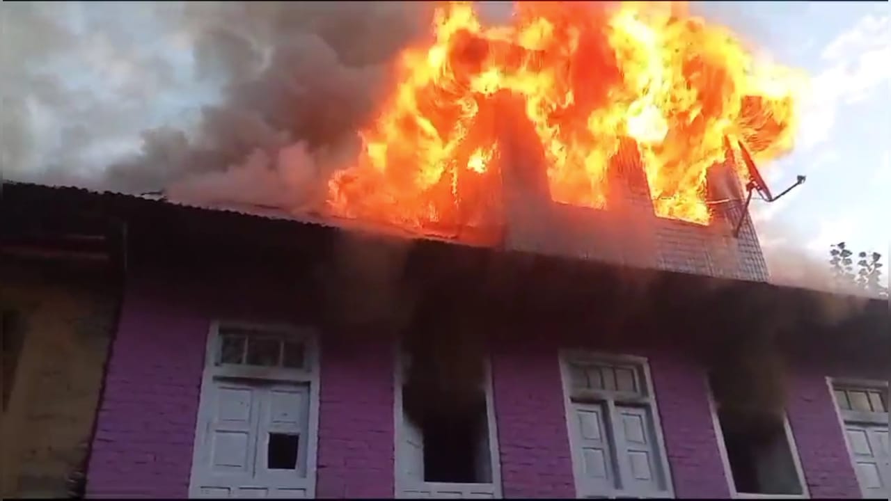 Fire destroys 3 residential houses in Baramulla