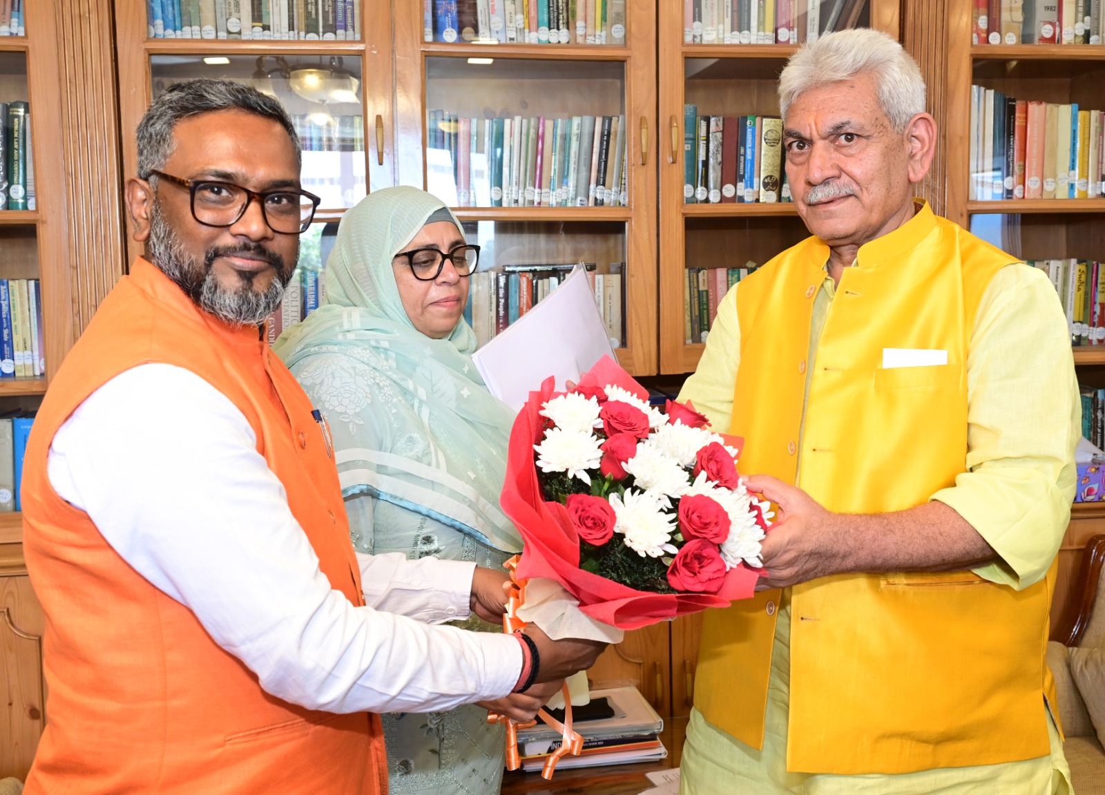 National Consultant Pradhan Mantri TB Mukt Bharat Abhiyaan calls on LG