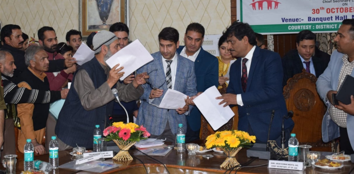 CS presides over mega Public Darbar for Srinagar resident
