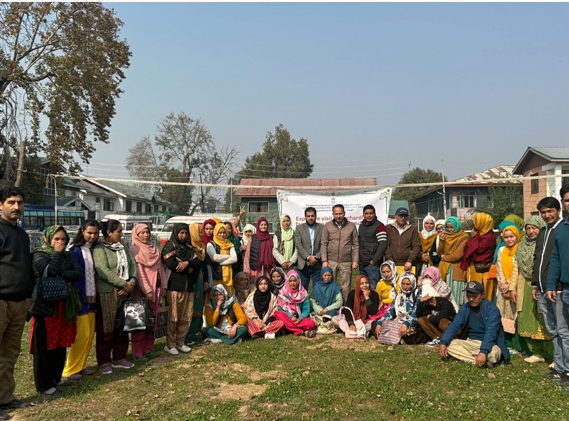 Horticulture Deptt extends support to 50 women orchardists of Kargil