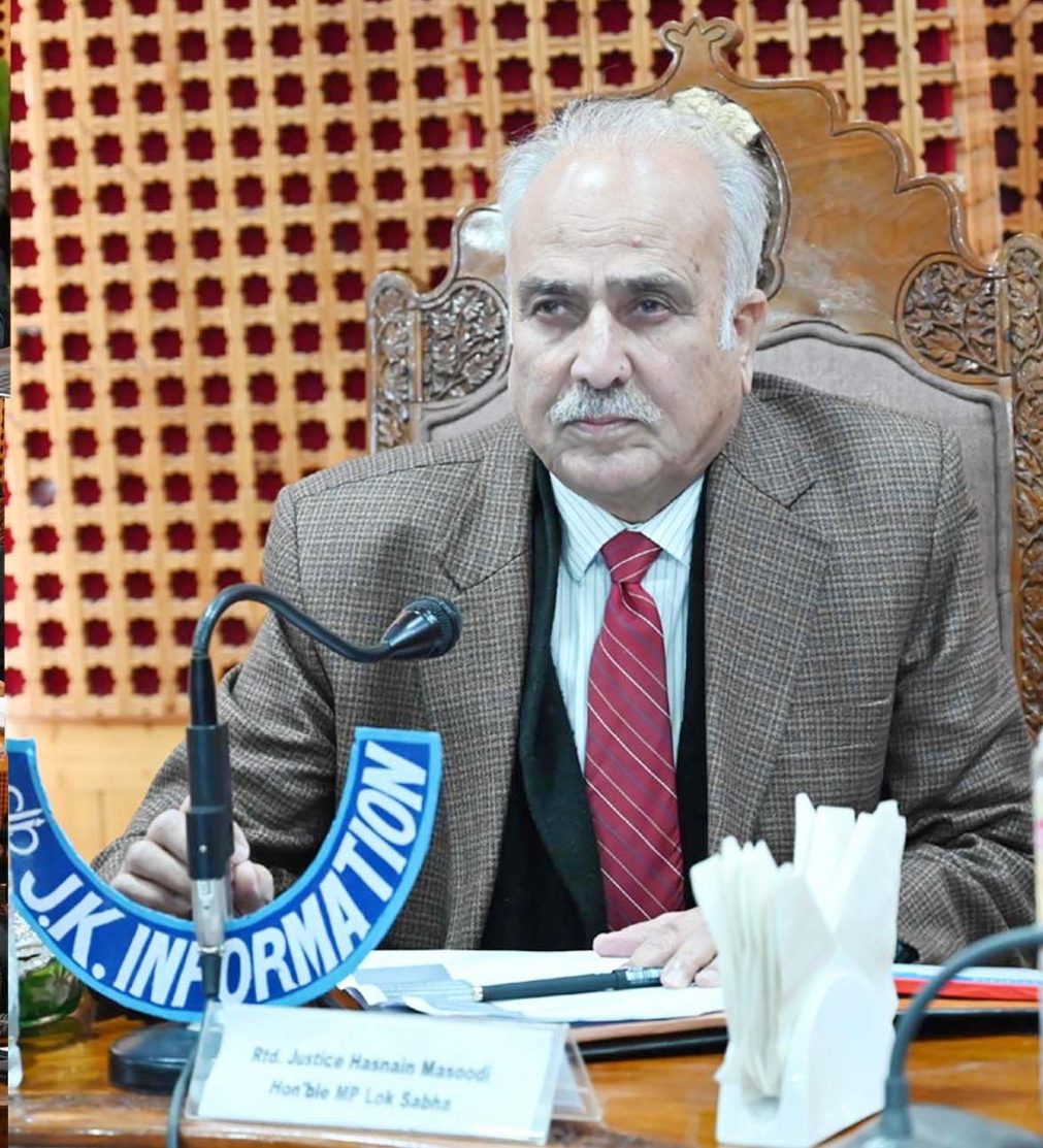 Hasnain Masoodi chairs DISHA meeting at Shopian