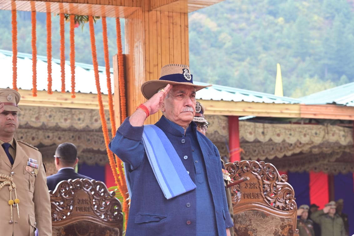 Narcotics, psychological warfare biggest challenges to humanity: J&K LG