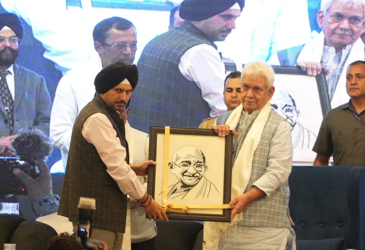 Lt Governor inaugurates week-long ‘GI Mahotsav’ at Srinagar