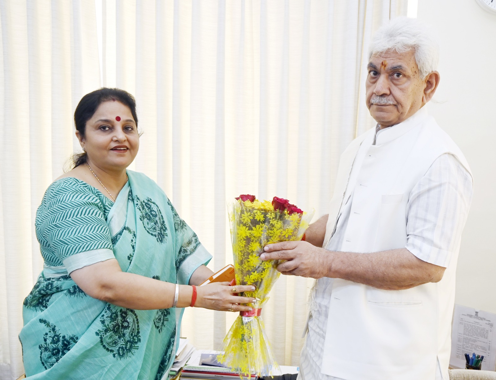 Political leaders, others call on Lt Governor