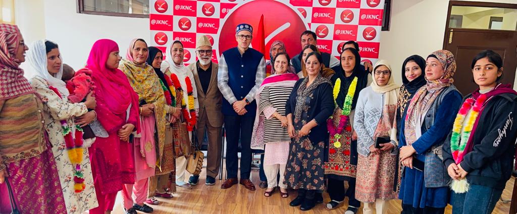 Omar meets newly constituted district committee of women’s wing Kupwara