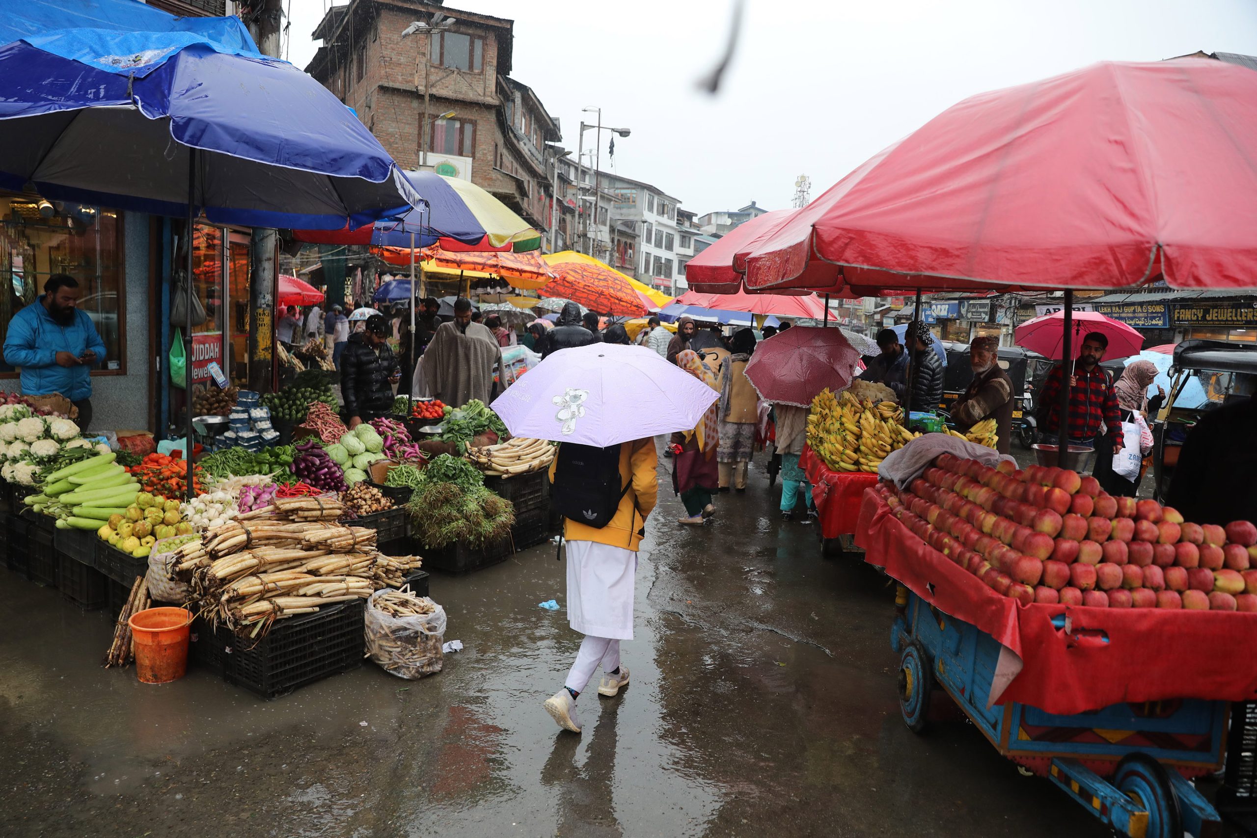 Snow, rains bring wintery conditions to Kashmir