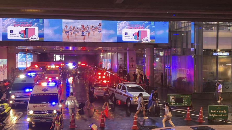 Shooting at a major Bangkok shopping mall kills 3, and a suspect is in police custody