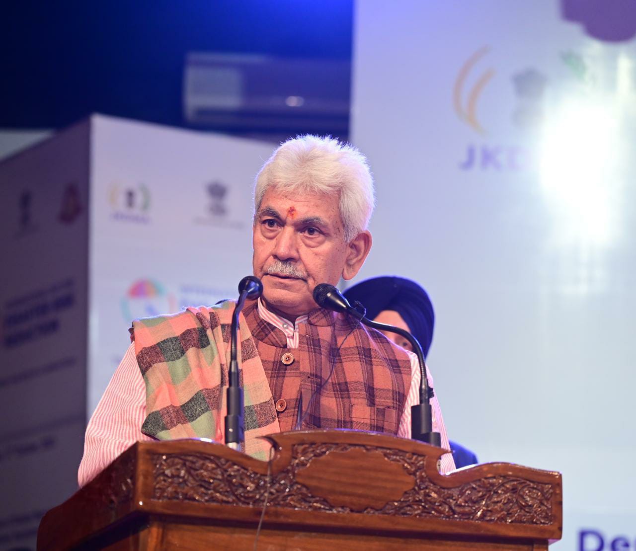 Land compensation for PMGSY roads paid in only J&K: LG Sinha