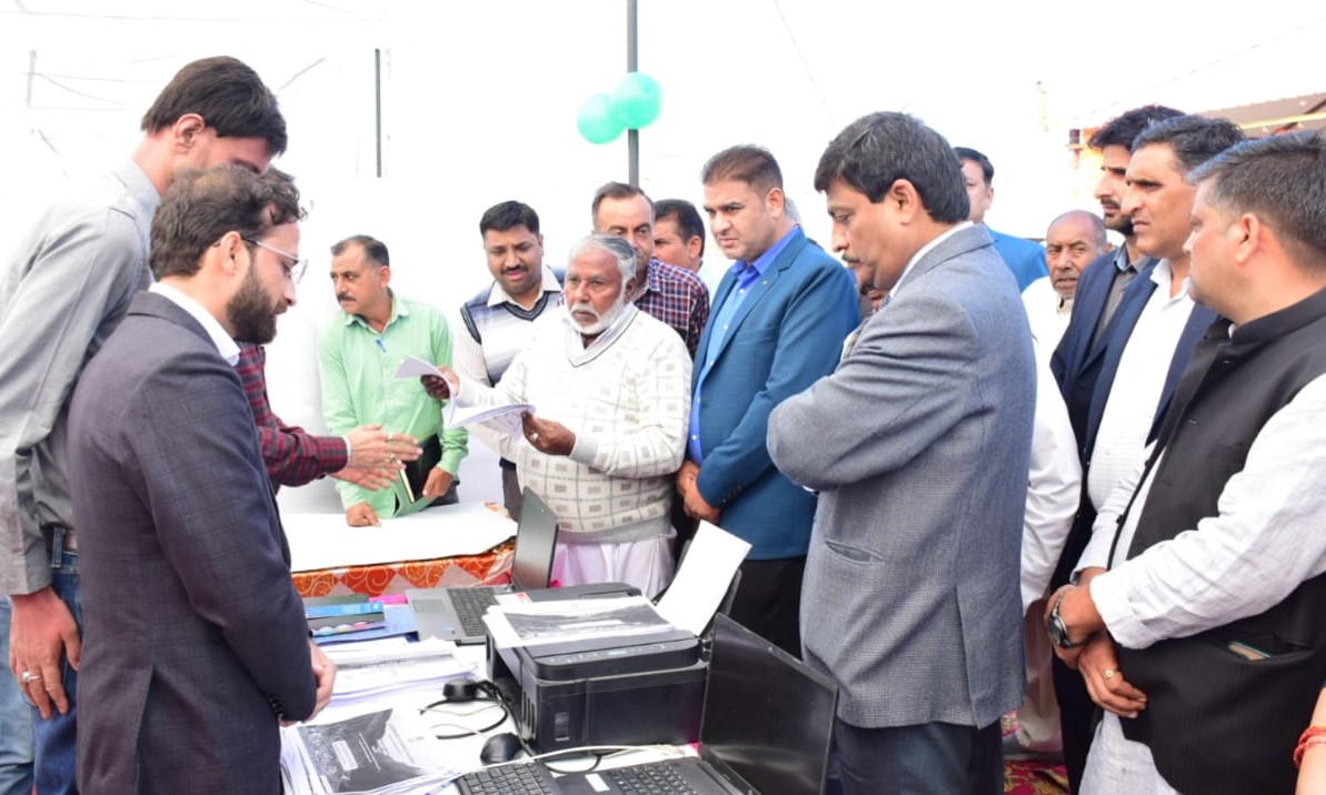 CS visits Flora Nagbani, stresses on online services and Jan Bhagidari portal