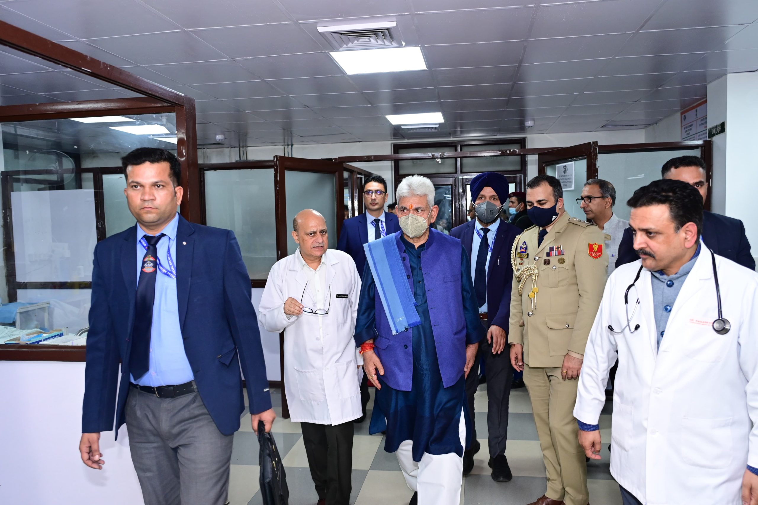 Doda bus accident: LG visits injured victims at hospital