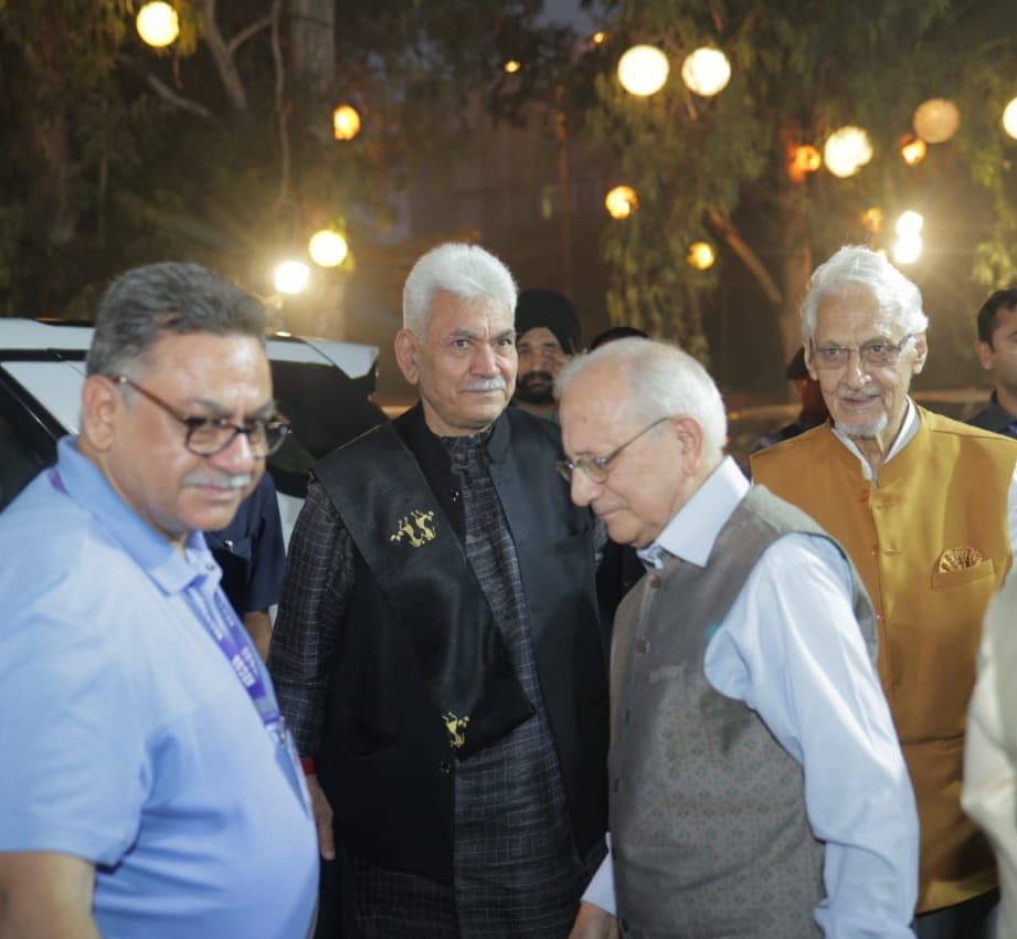 LG attends Kashmir Education, Culture & Science Society’s ‘Shikara’ Fest in New Delhi