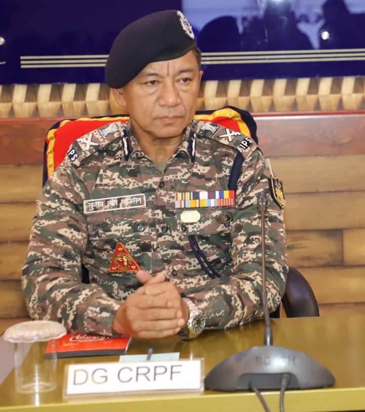 CRPF DG reviews security situation in interior areas of Srinagar