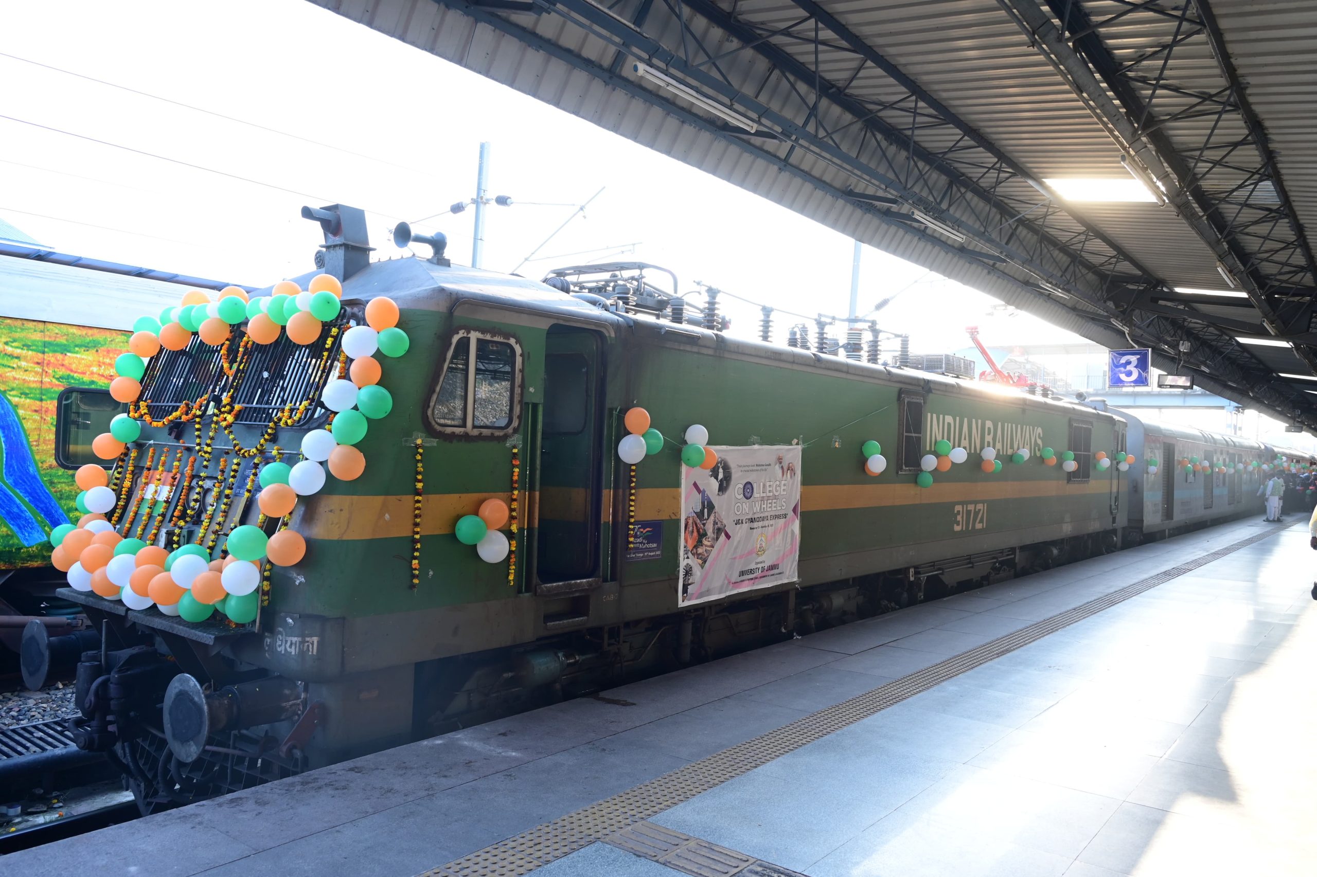 LG flags off ‘Gyanodaya Express – College on Wheels’ with 700 girl students from Katra