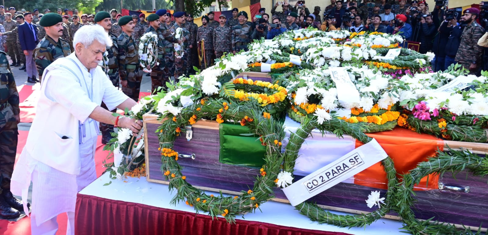 LG, Northern army commander, DGP pay tributes to soldiers killed in Rajouri encounter