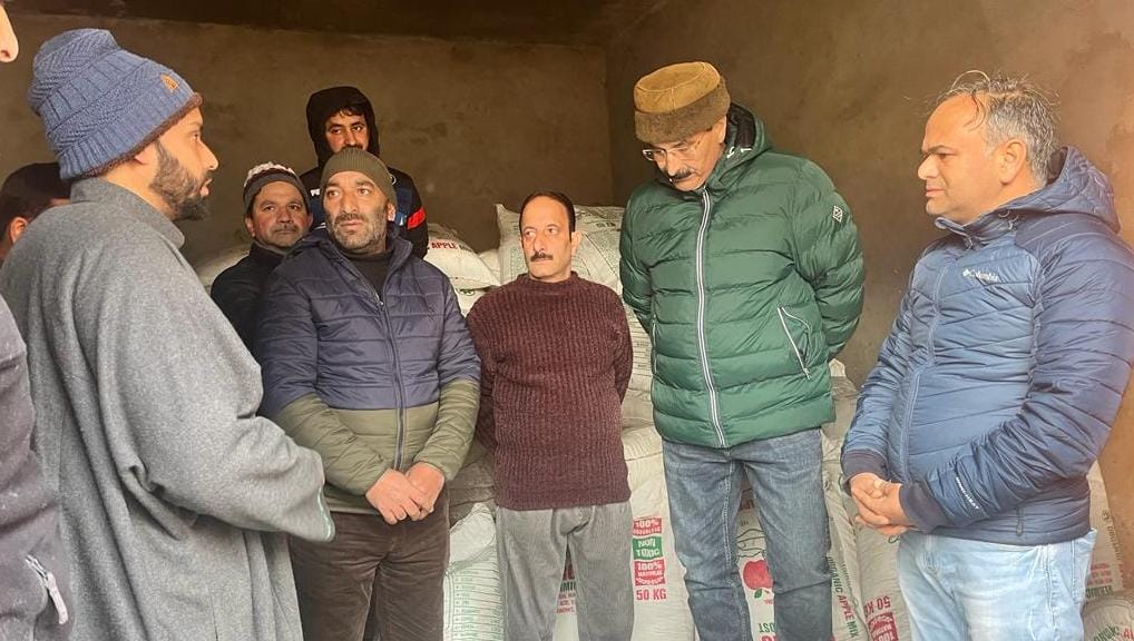 Director Agriculture, enforcement team inspect various fertilizer dealers at Shopian