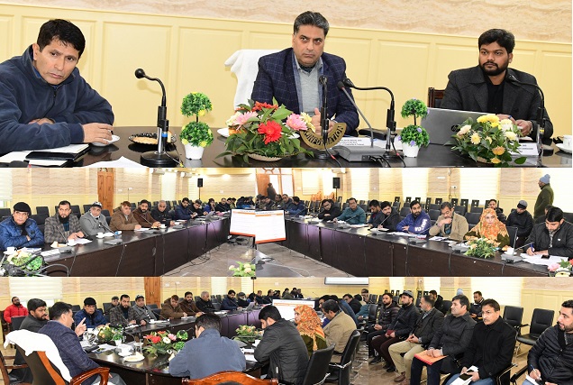 Tallat Parvez reviews progress on VBSY in Ganderbal