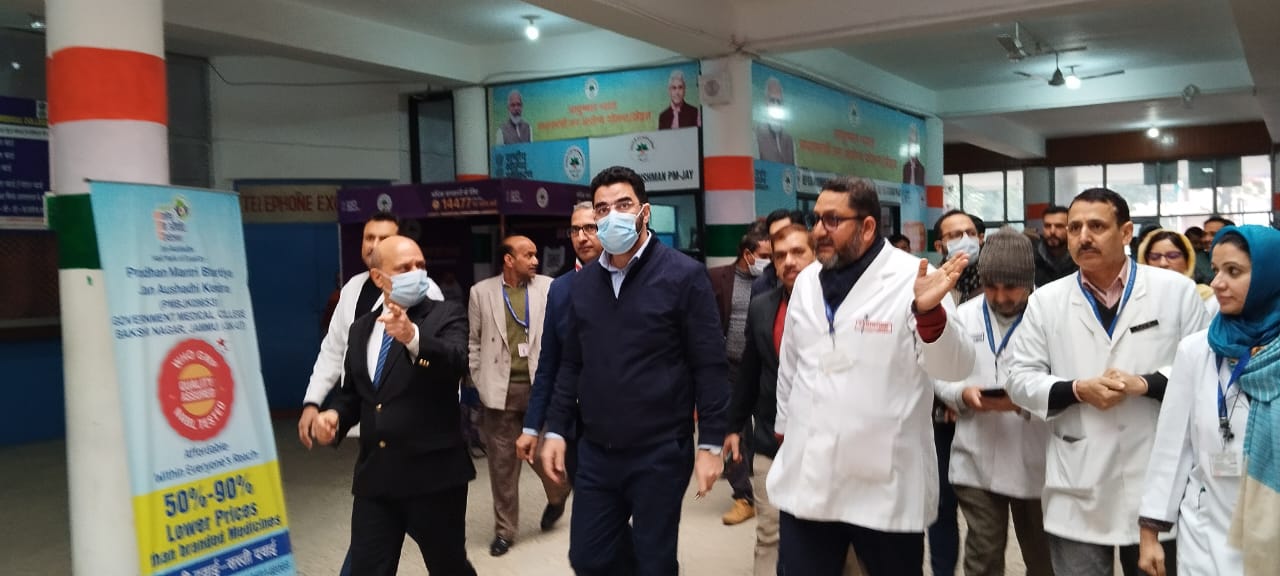 Dr Abid Rasheed assesses medical care facilities at GMC Jammu