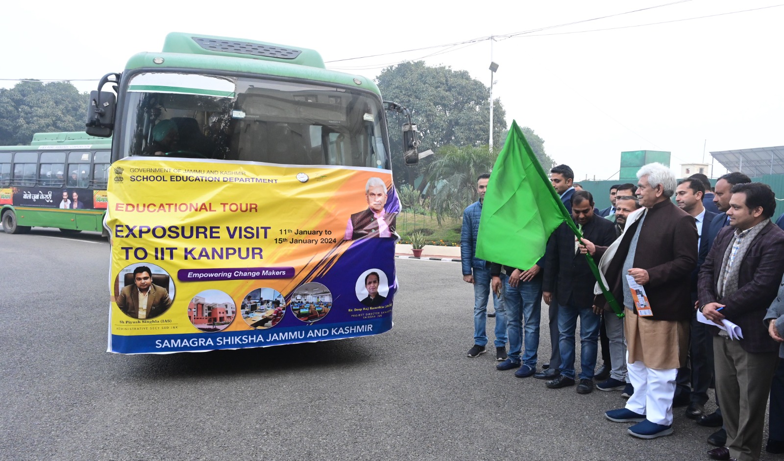 LG flags off exposure visit of J&K students to IIT Kanpur