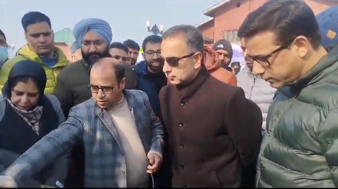 NHM Mission Director chairs mega public darbar in Kokernag